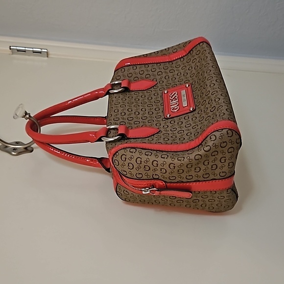 VTG GUESS 1990s Salmon Pink Trim Logo Monogram Doctor Handbag - Picture 3 of 10